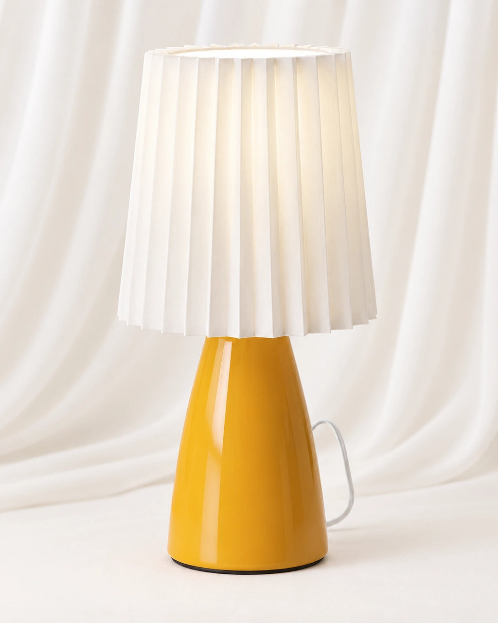 Lampe de chevet vintage plissée orange et blanche