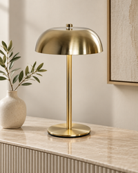 Lampe de chevet dorée en métal