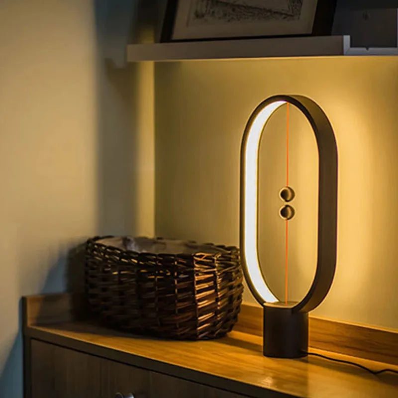 Lampe de chevet originale à équilibre magnétique