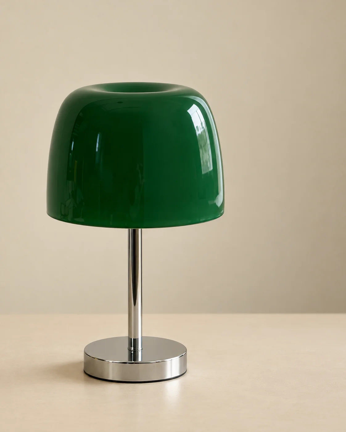 Lampe de chevet sur pied argent et en verre vert