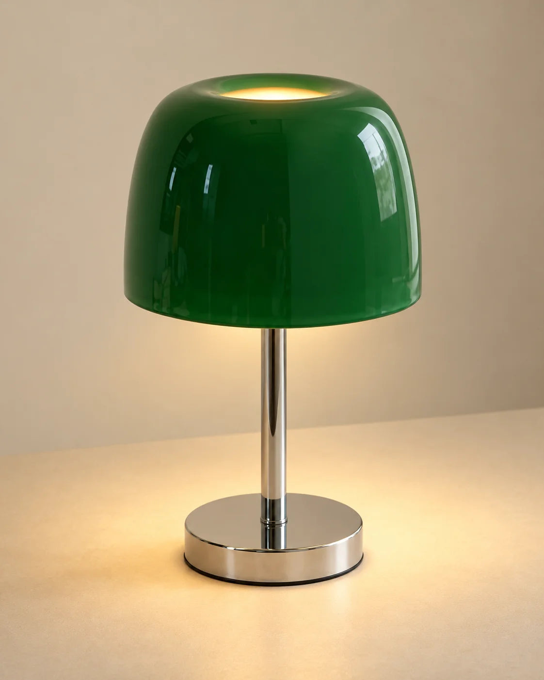Lampe de chevet sur pied argent et en verre vert