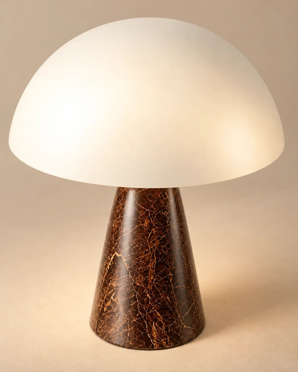 Lampe de chevet champignon sur pied marron