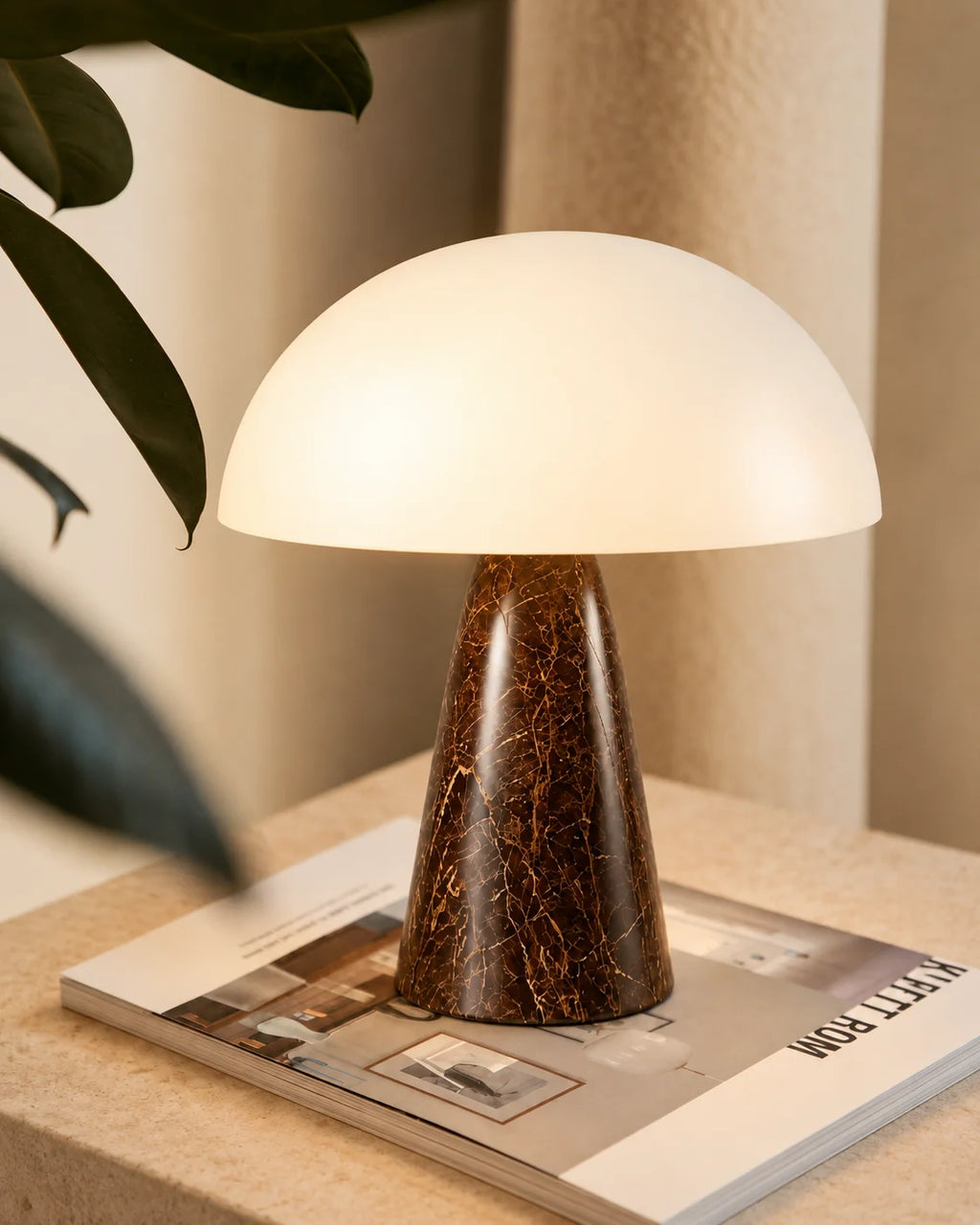 Lampe de chevet champignon sur pied marron