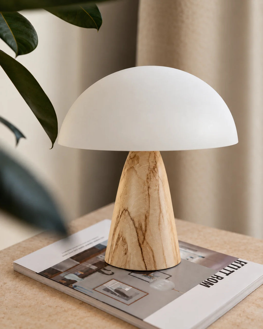 Lampe de chevet champignon sur pied beige