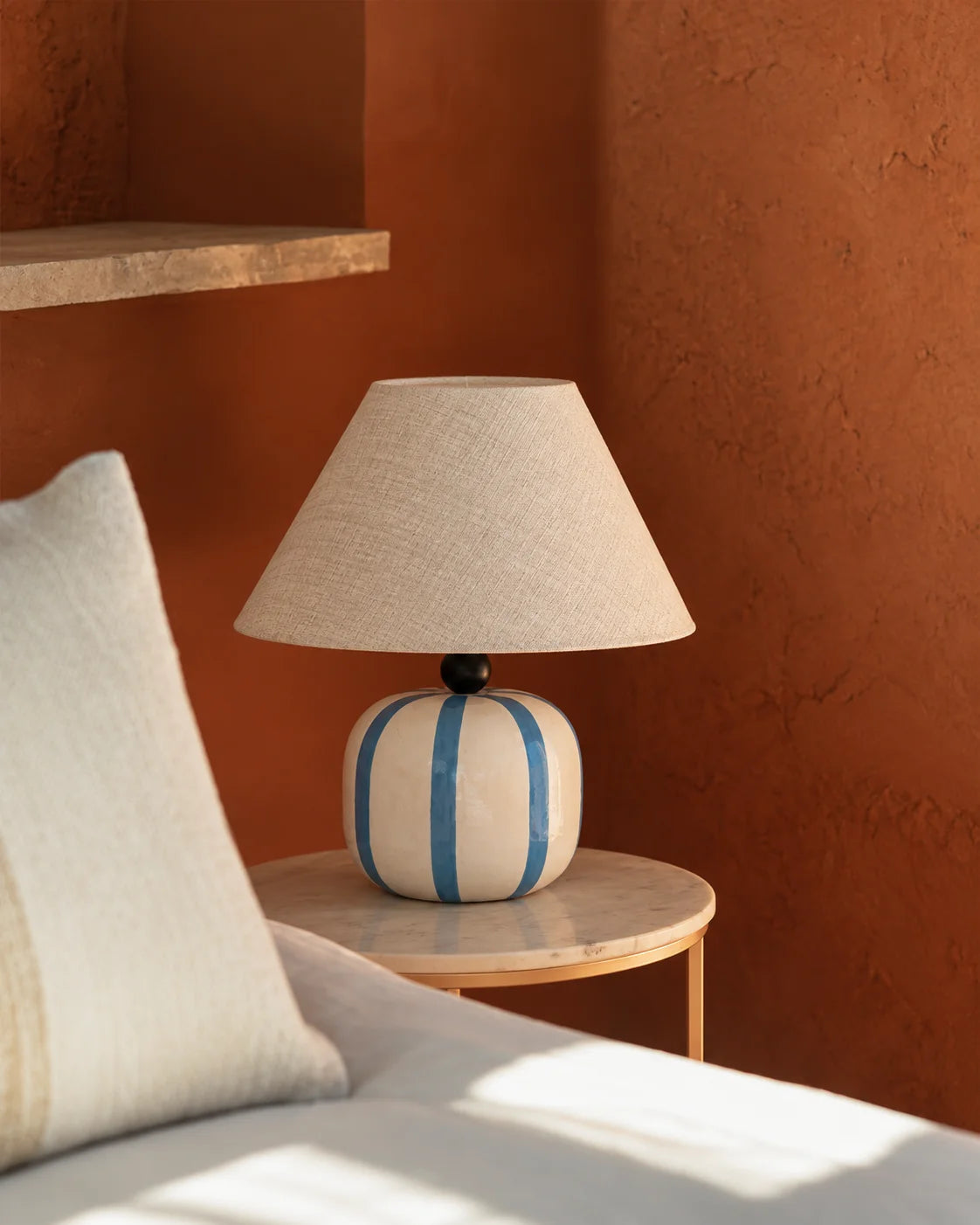 Lampe de chevet ronde bleu et blanche