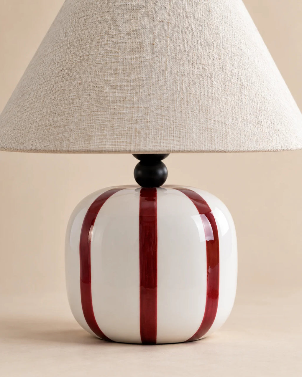 Lampe de chevet ronde rouge et blanche