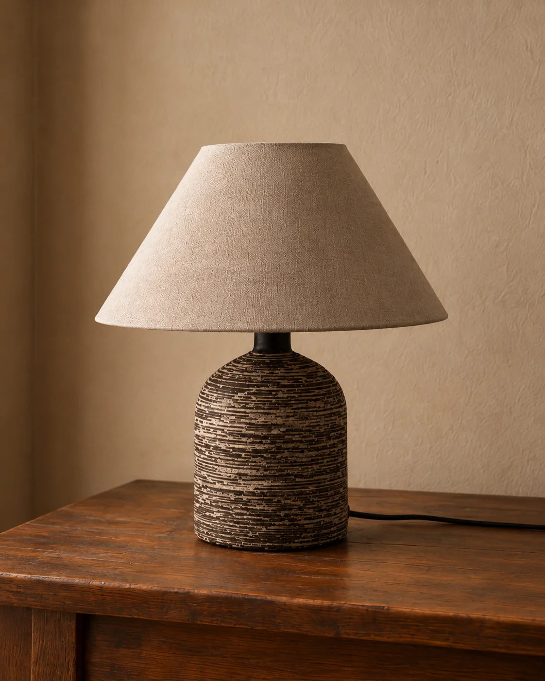 Lampe de chevet en céramique marron et beige