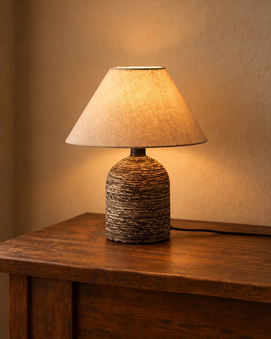 Lampe de chevet en céramique marron et beige