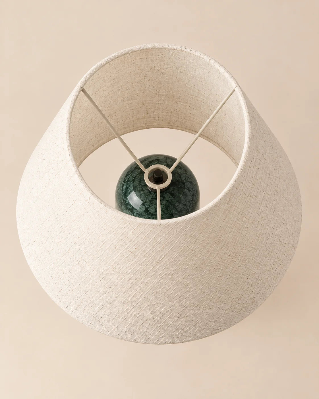 Lampe de chevet en marbre vert et abat jour blanc