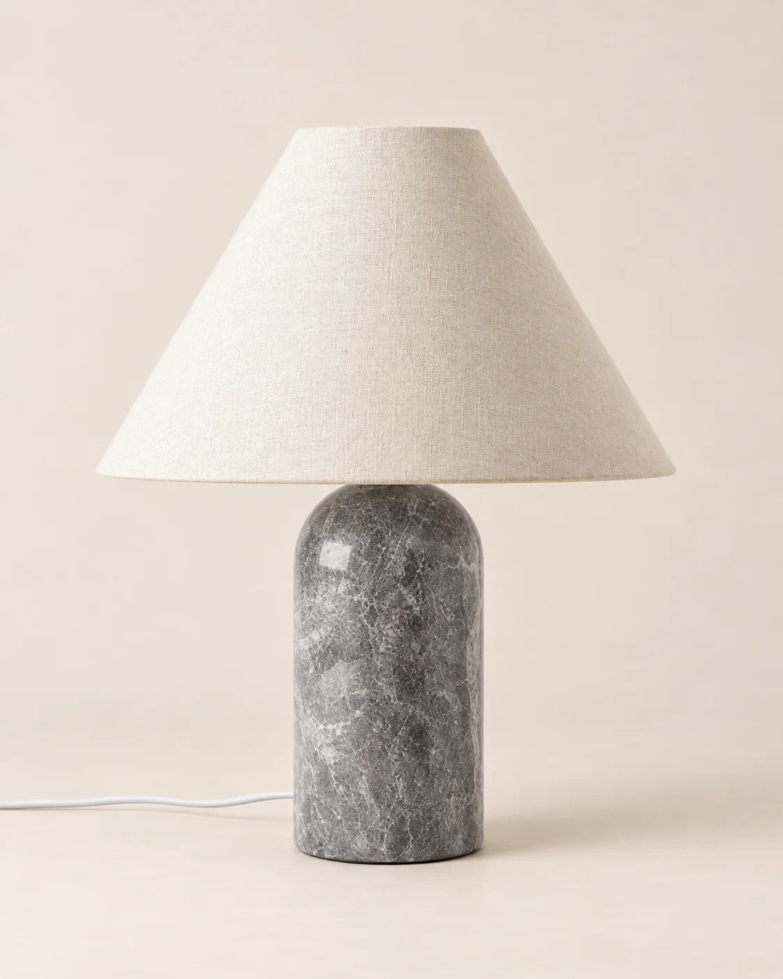 Lampe de chevet en marbre gris et abat jour blanc
