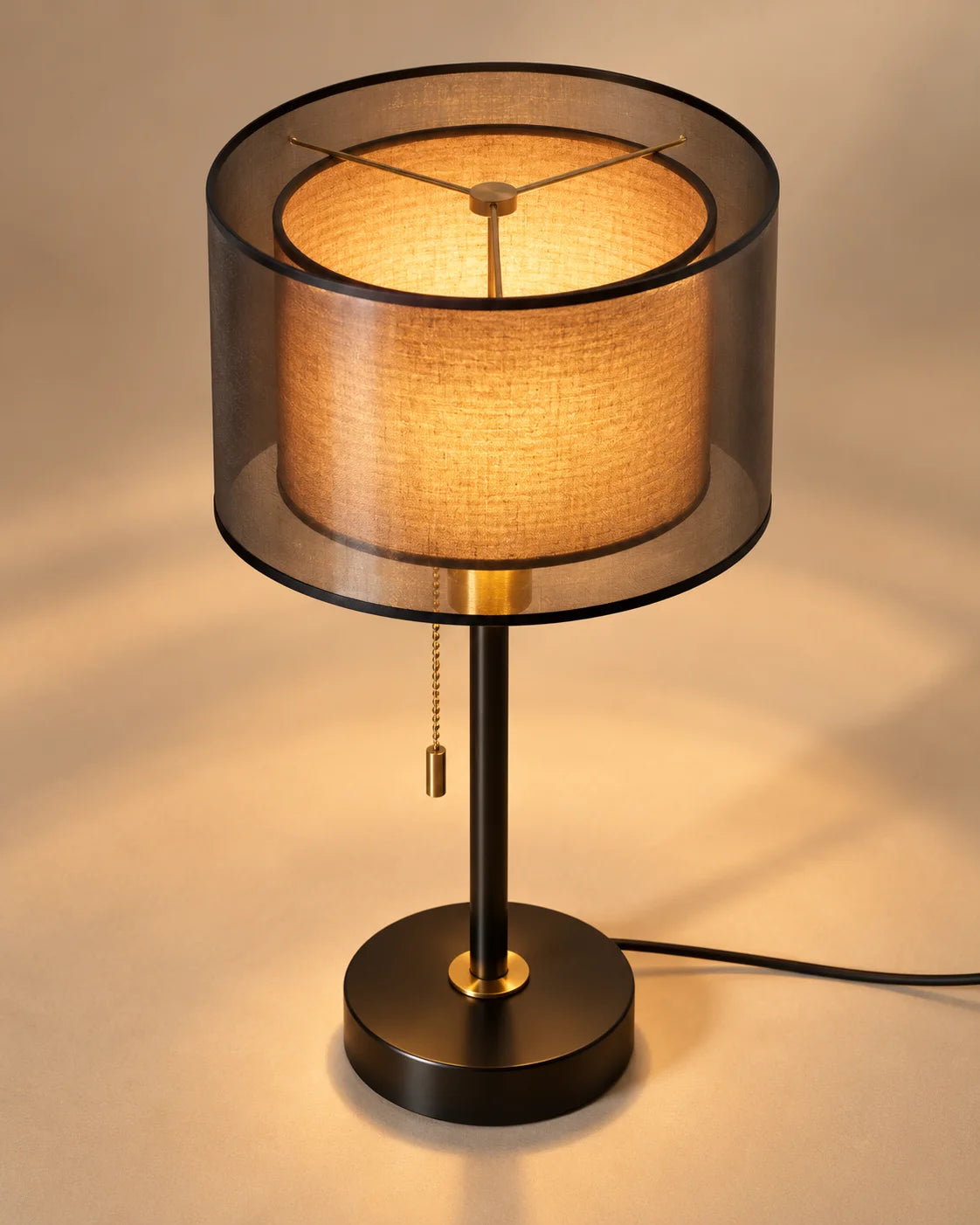 Lampe de chevet noire et dorée à double abat-jour