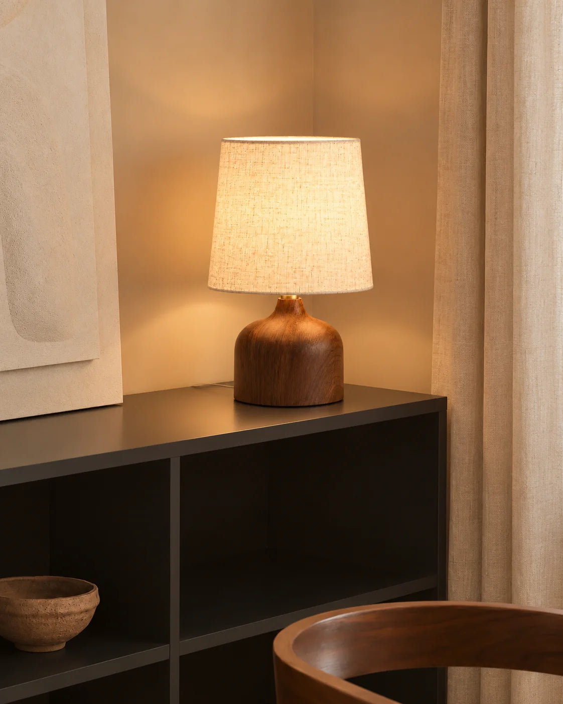 Lampe de chevet céramique imitation bois ronde et abat jour beige