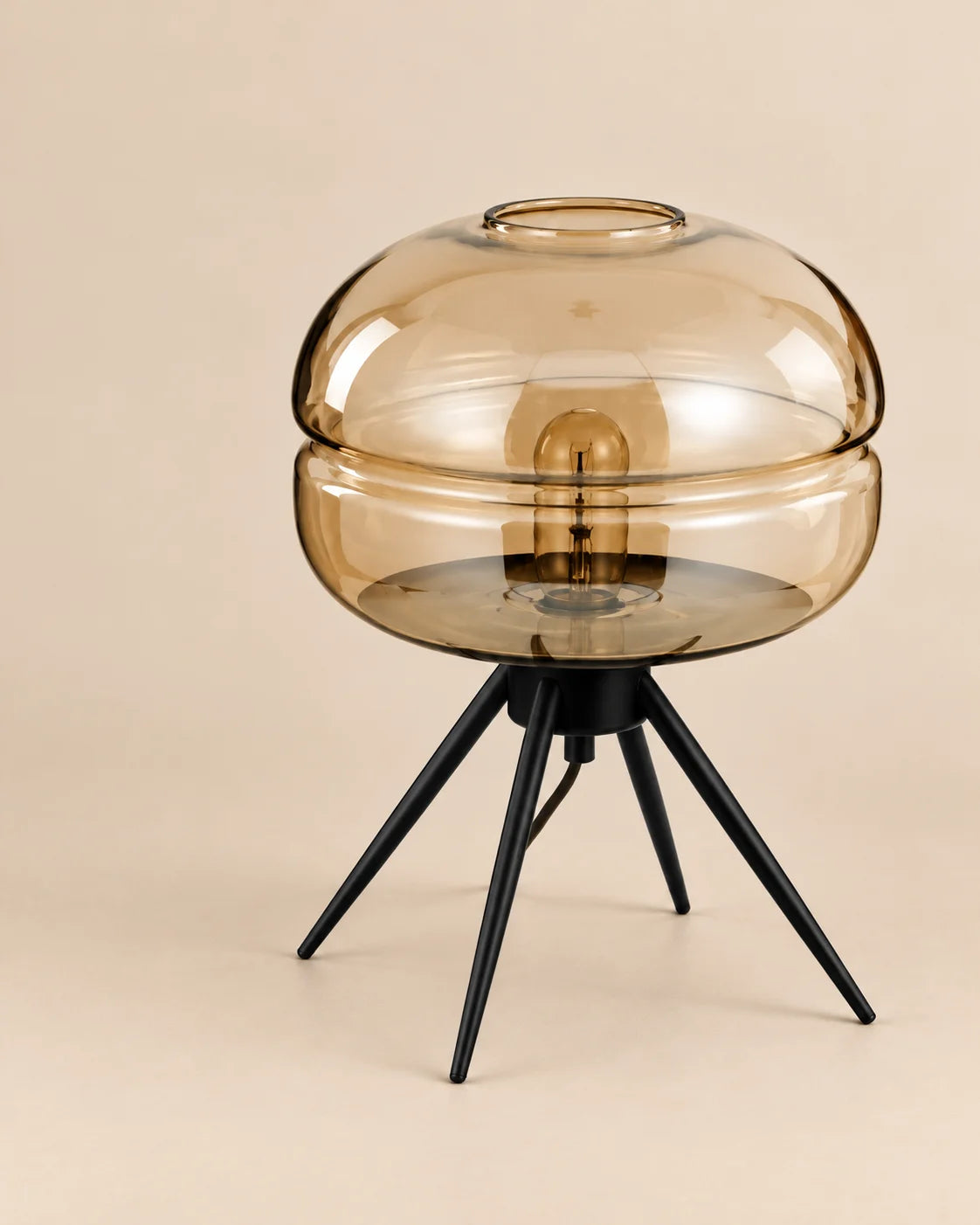 Lampe de chevet en verre teinté ambre sur pied en fer