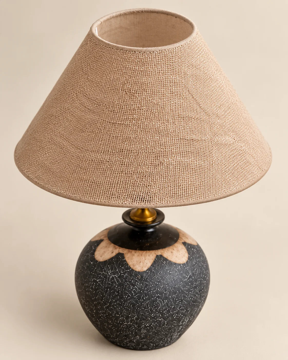 Lampe de chevet en céramique grise