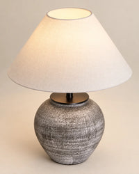 Lampe de chevet en céramique grise et abat jour blanc