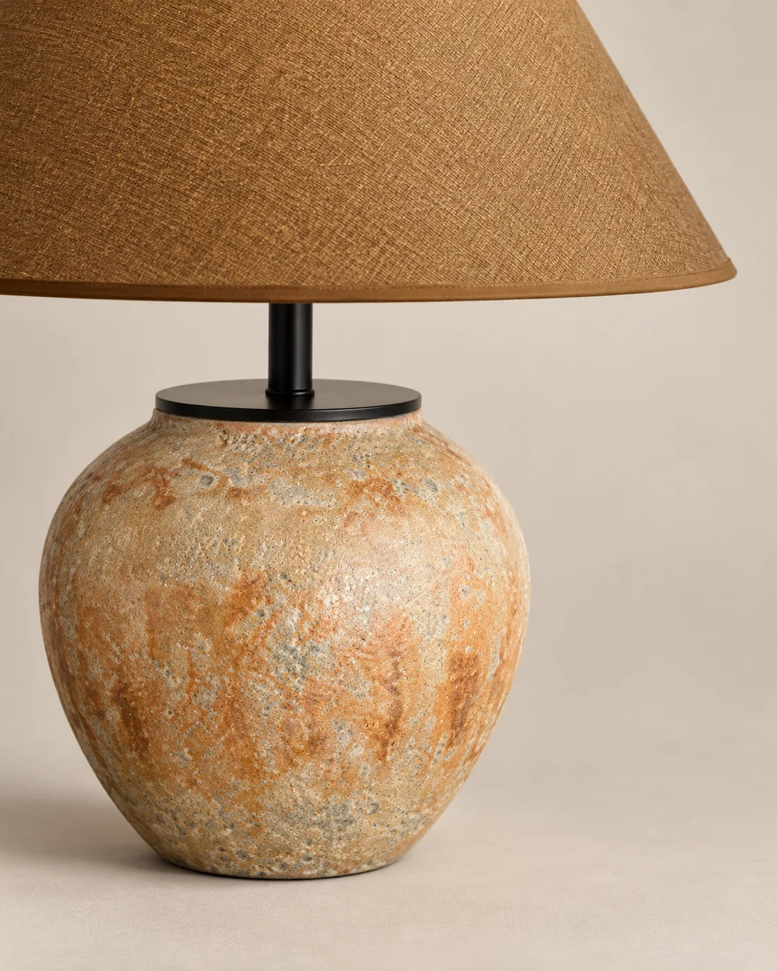 Lampe de chevet en céramique orange et abat jour