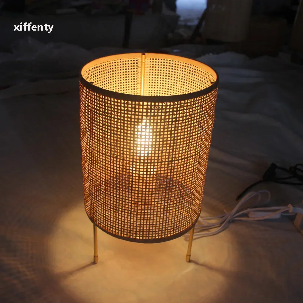 Lampe de chevet en Osier à trois pieds