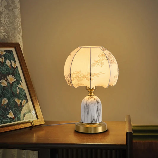 Lampe de chevet ancienne en bois