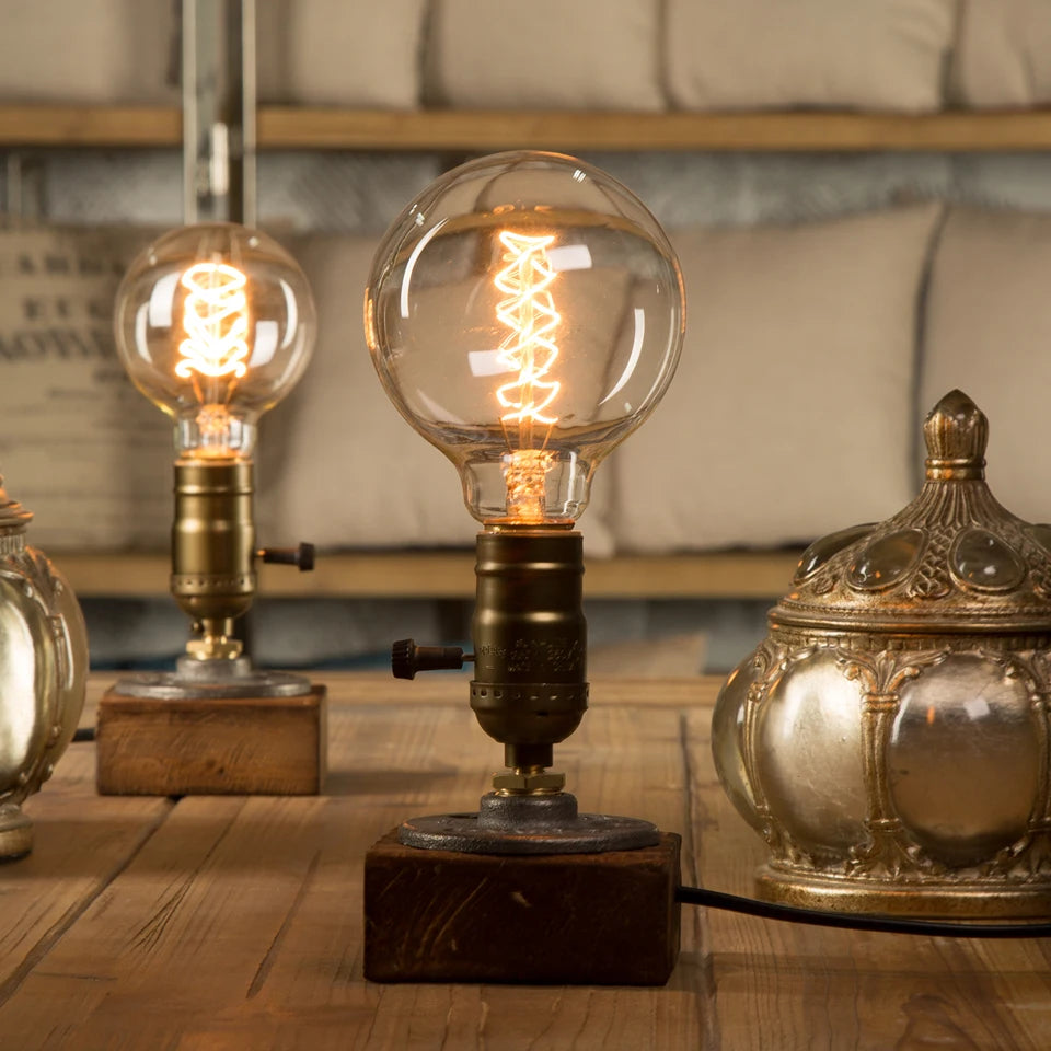 Lampe de chevet industrielle en bois
