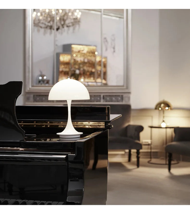 Lampe de chevet Panthella design danois