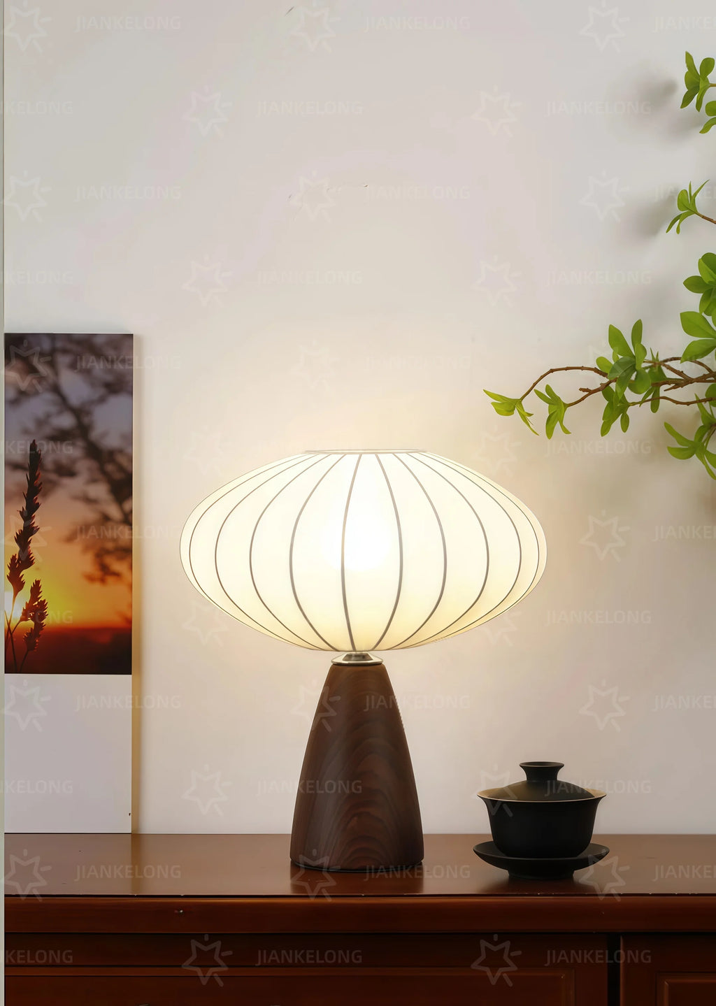 Lampe de chevet en bois et tissu