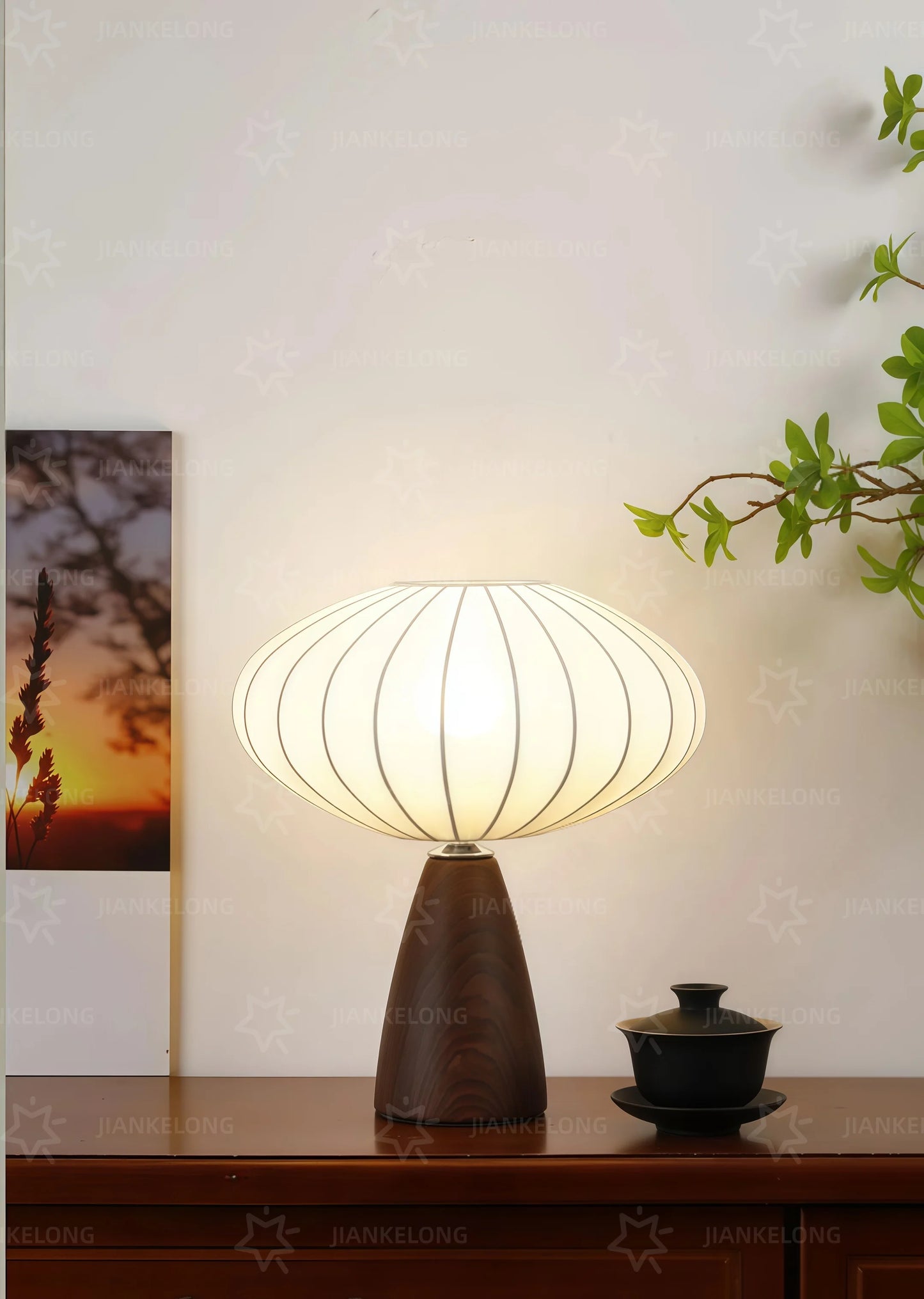 Lampe de chevet en bois et tissu