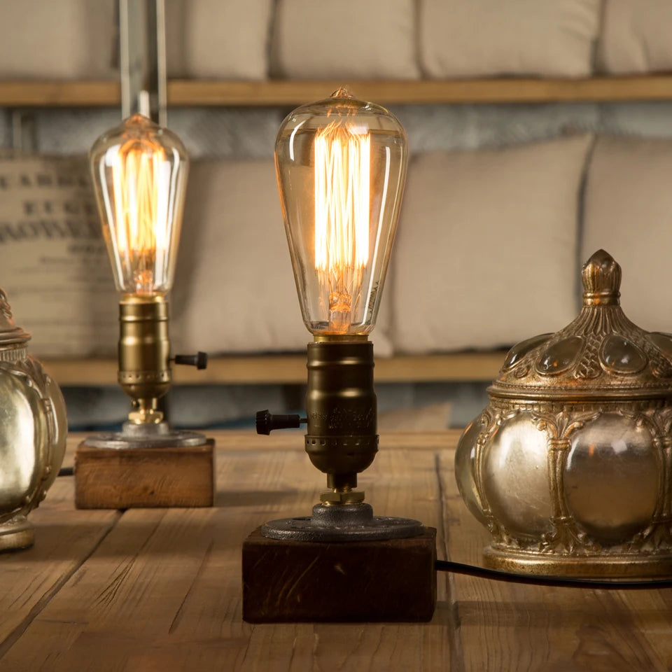 Lampe de chevet industrielle en bois