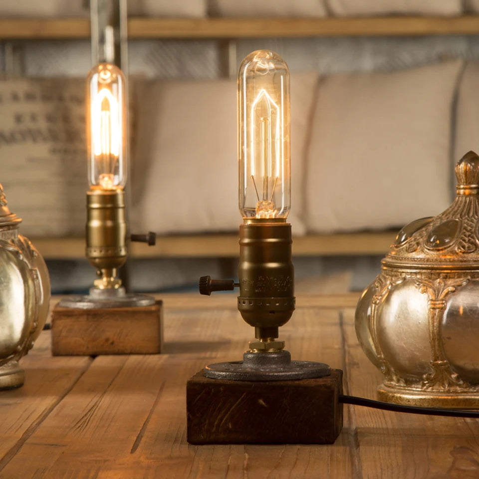 Lampe de chevet industrielle en bois