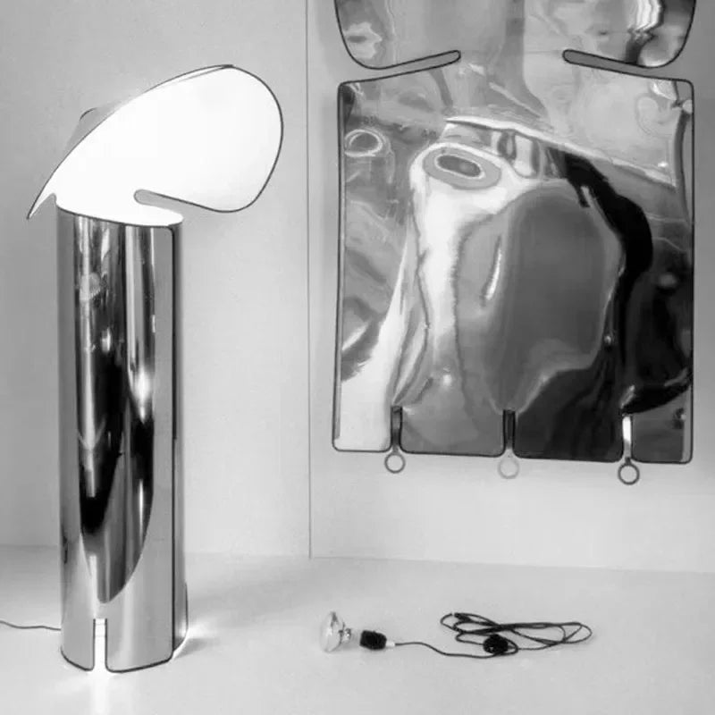 Lampe de chevet chapeau en métal design