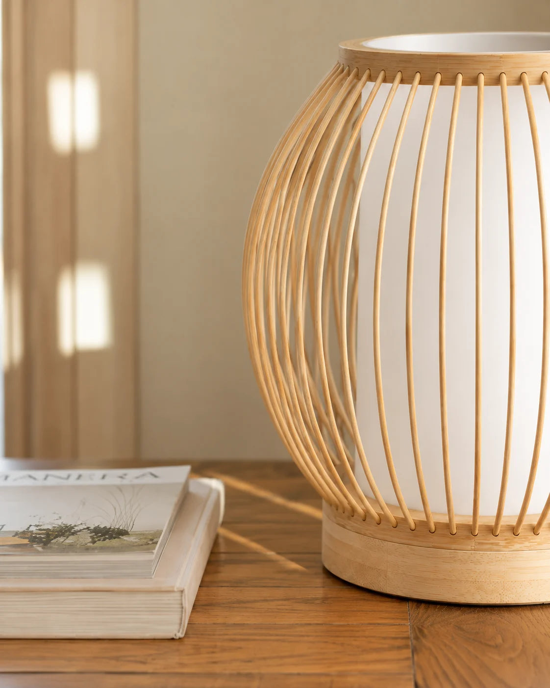 Lampe de chevet de style japonaise arrondie
