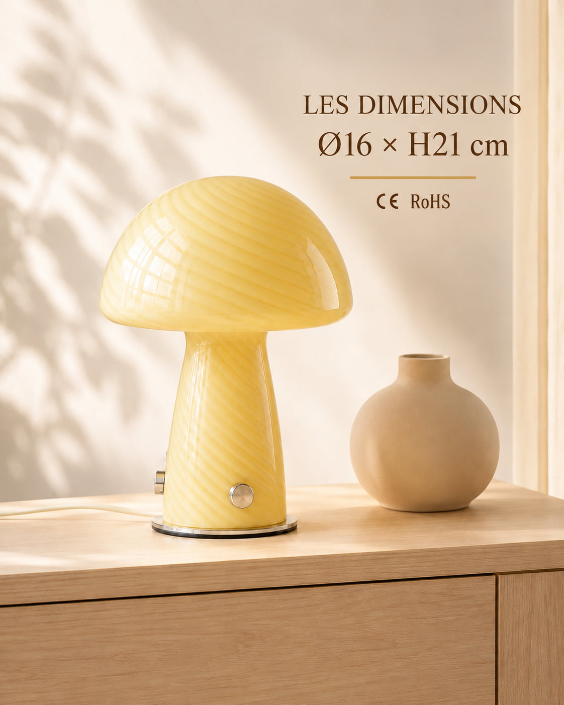 Dimensions Ø16 × H21 cm et conformités CE RoHS de la lampe champignon jaune