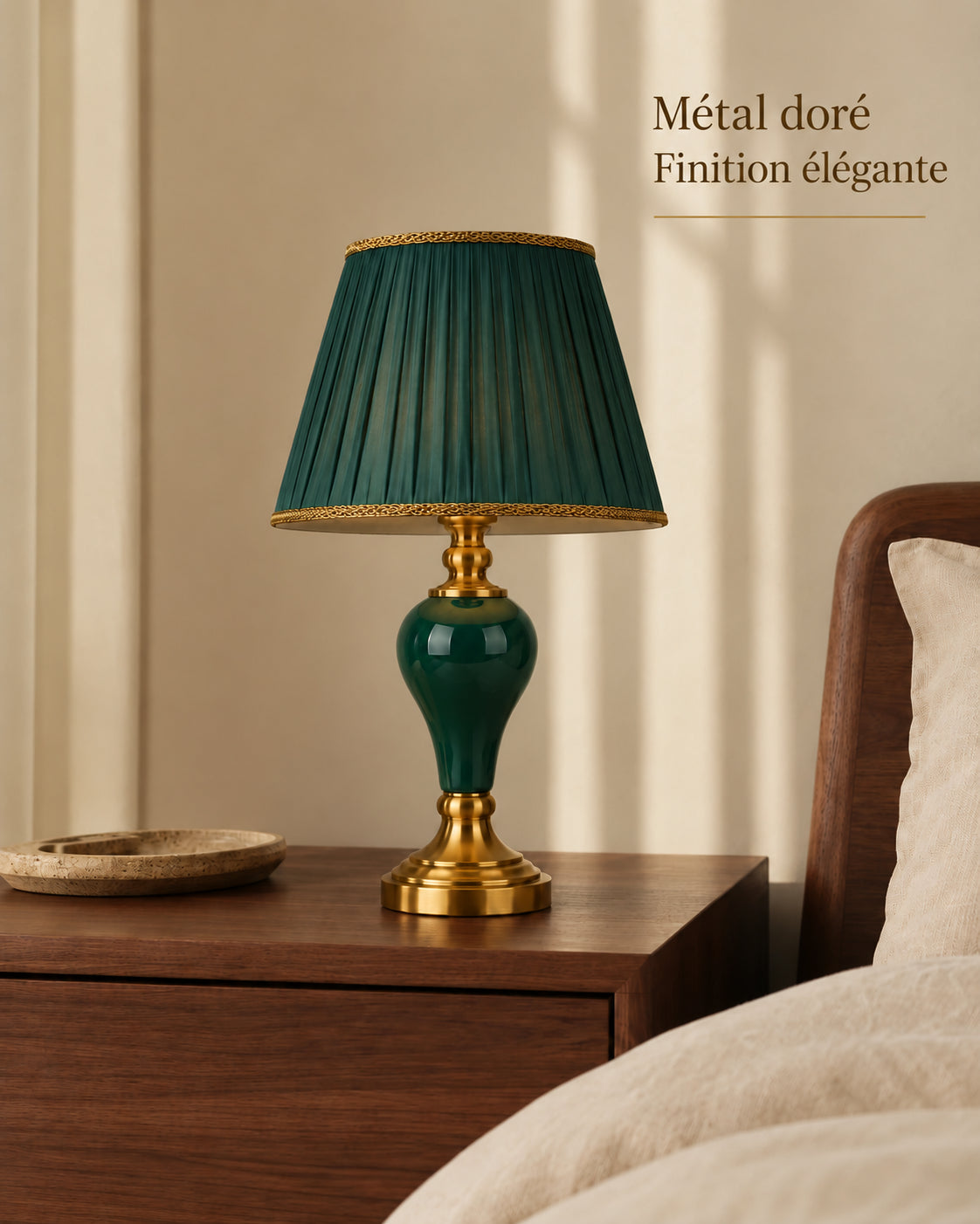 Lampe Sienne avec finitions en métal doré