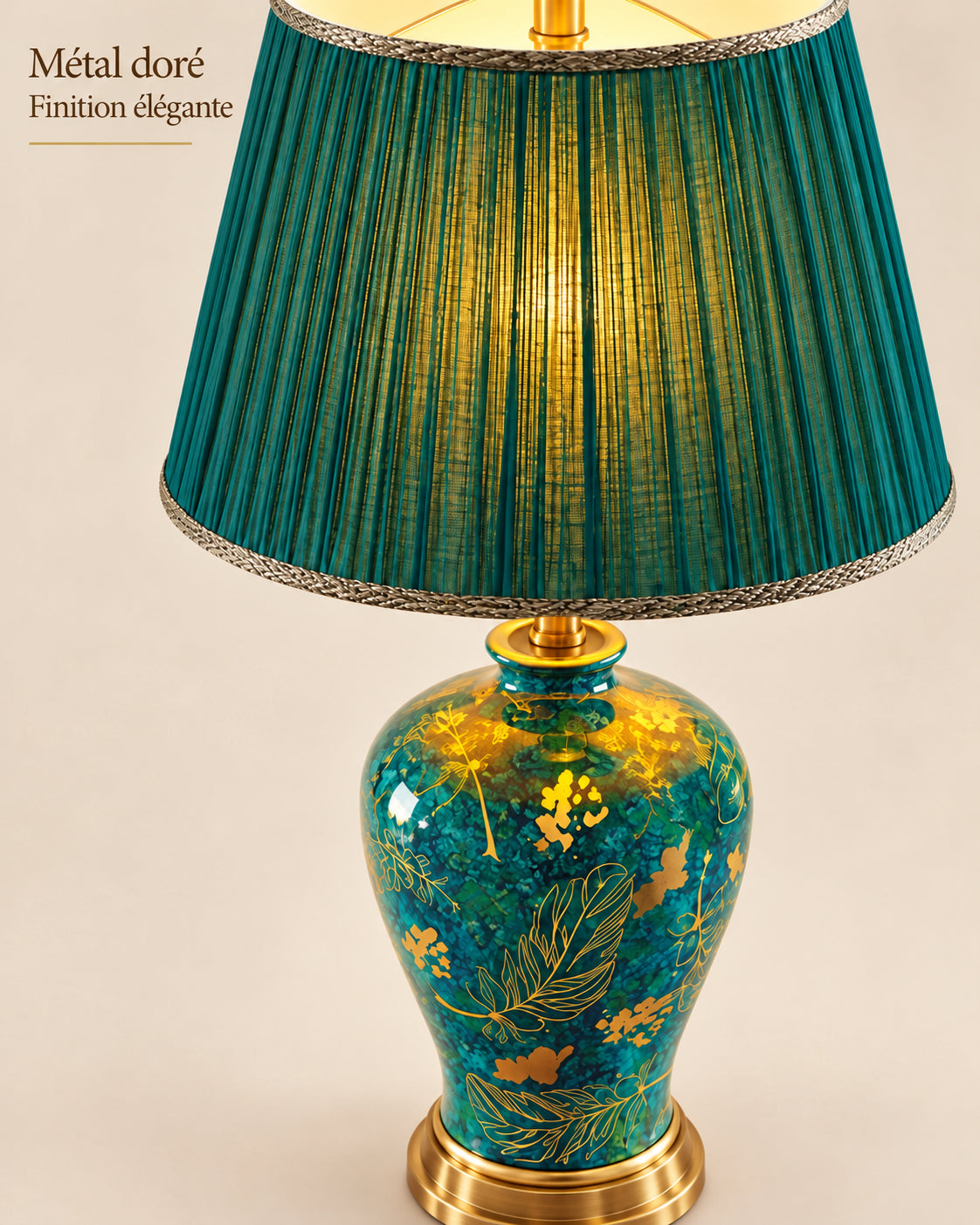 Lampe Smeralda avec finitions en métal doré